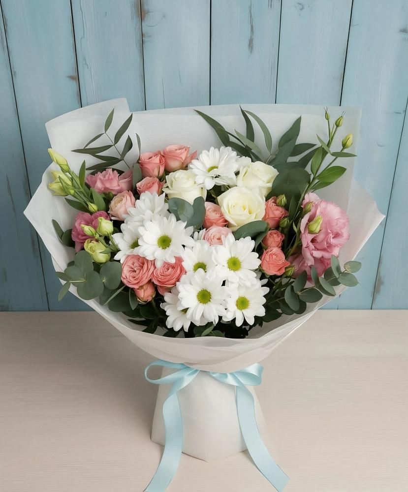 Букет цветов из: Розы, Лизиантусы и Хризантемы в Бурее