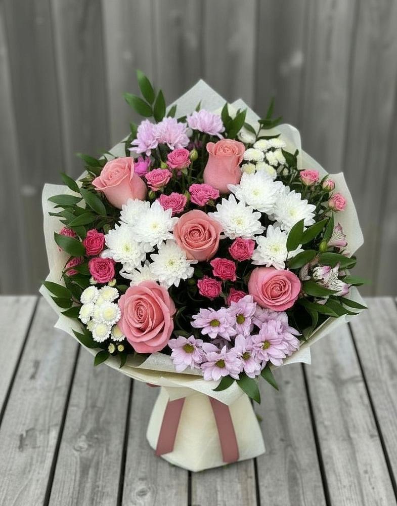 Букет цветов из: Альстромерии, Гвоздики, Розы и Хризантемы в Бурее