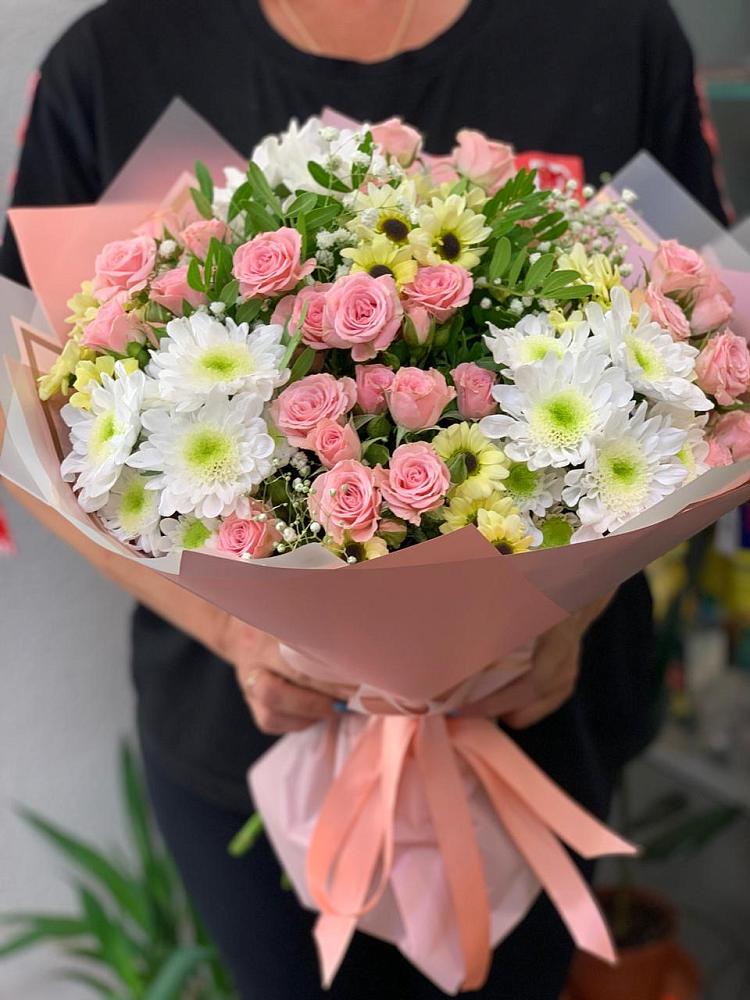 Букет цветов из: Розы и Хризантемы в Бурее