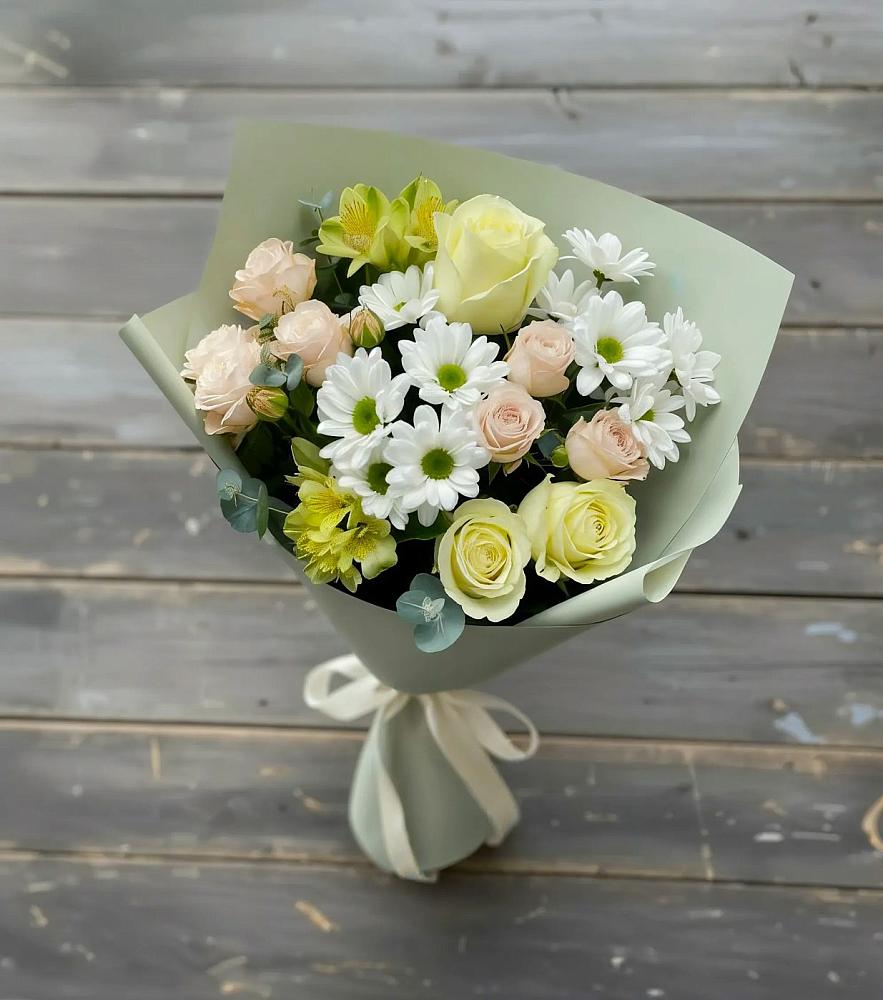 Букет цветов из: Альстромерии, Розы и Хризантемы в Бурее