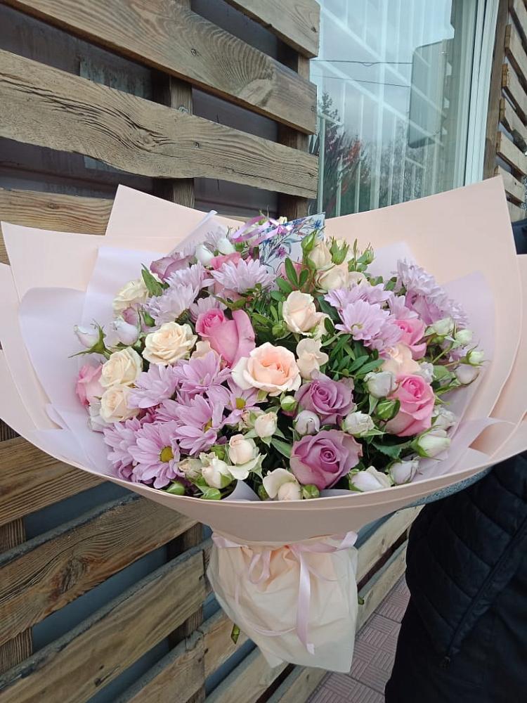 Букет цветов из: Розы и Хризантемы в Бурее