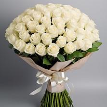 Букет 101 беля роза Белоснежка в Бурее