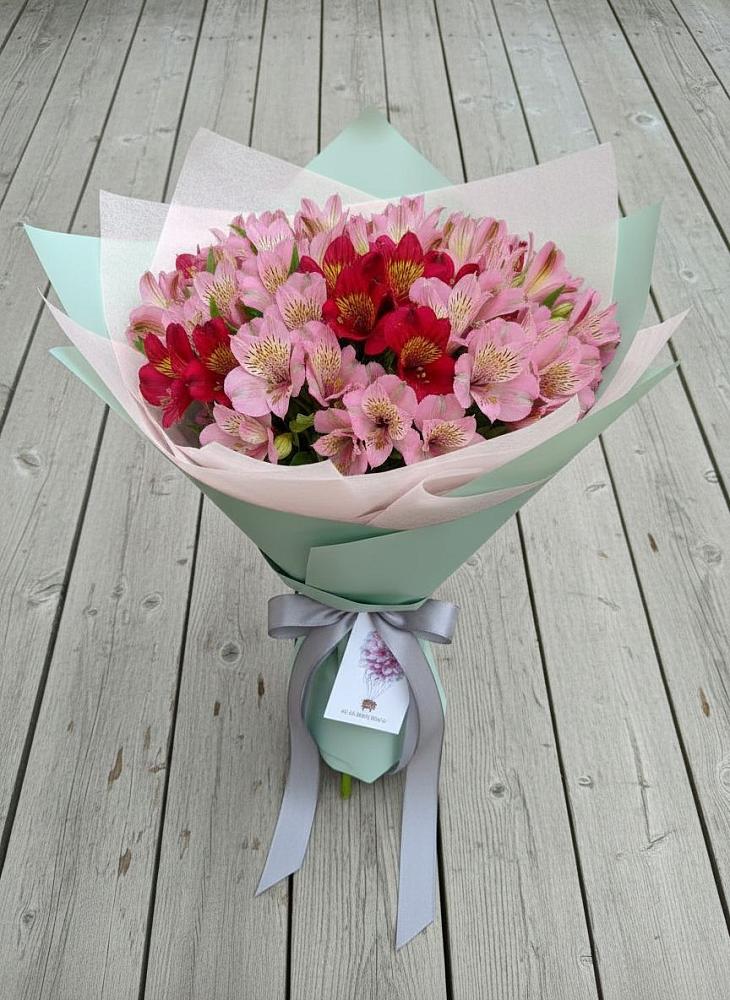 Букет цветов из: Альстромерии в Бурее