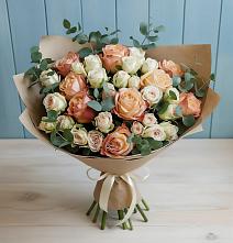 Букет цветов из:  Альстромерии и Розы в Бурее